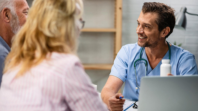 Habilidades médicas: cómo comunicar y relacionarse de forma efectiva con el paciente para ser un buen médico